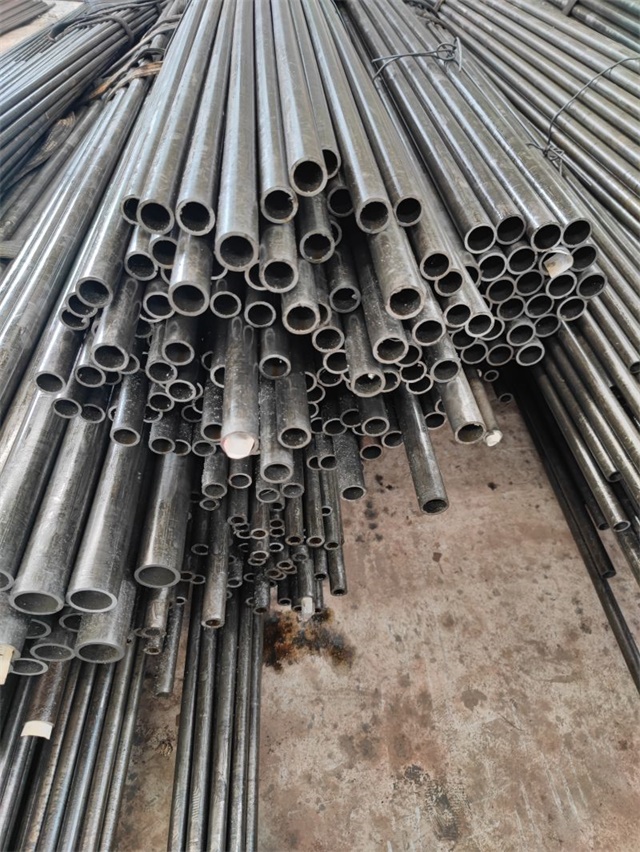 泸州精密光亮无缝钢管厂